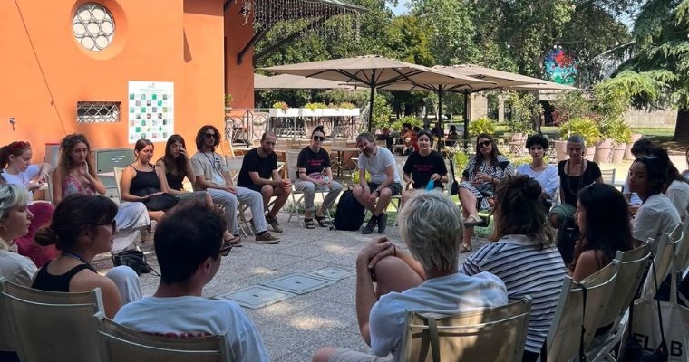 L’ennesima tavola rotonda